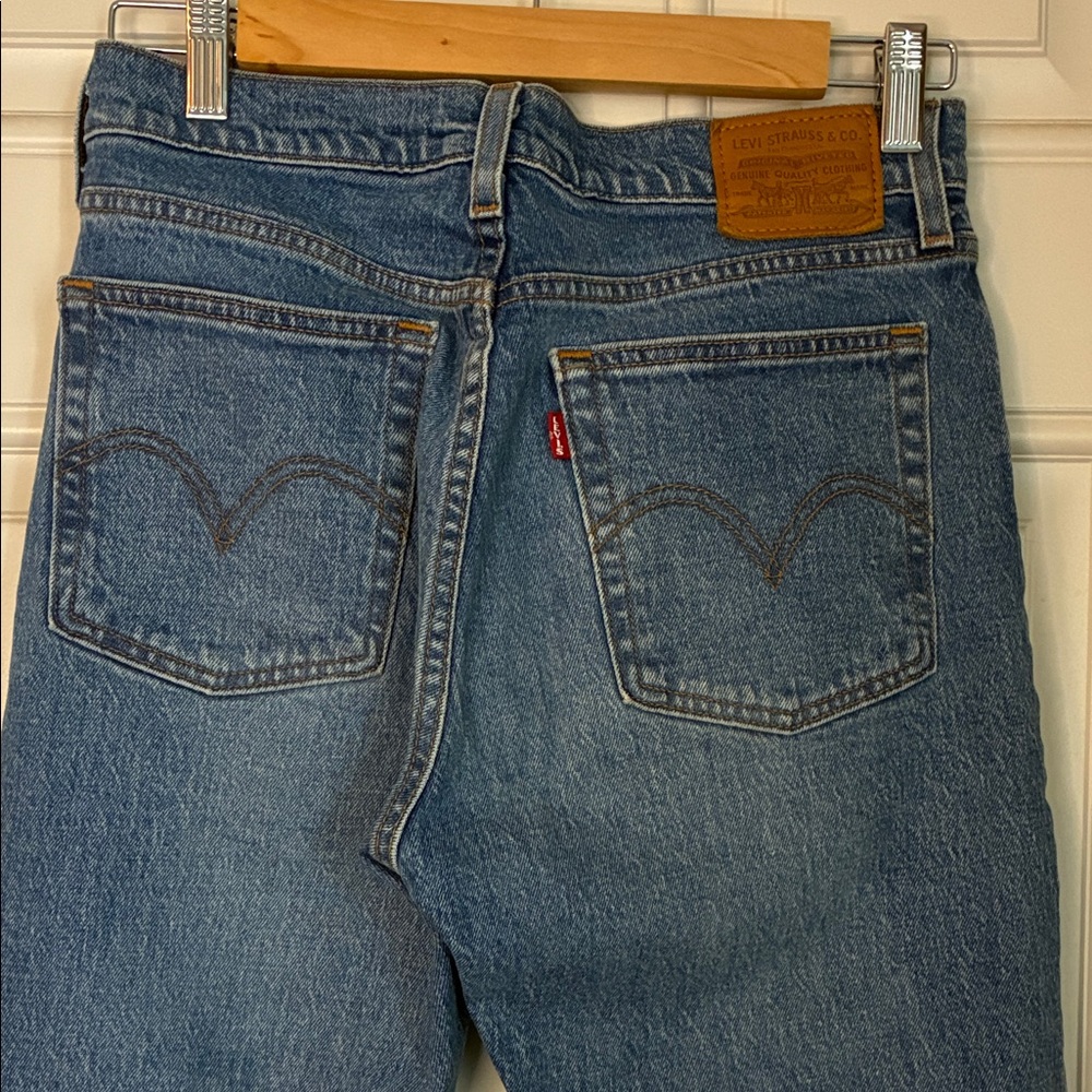 Levi’s wedgie Jeans